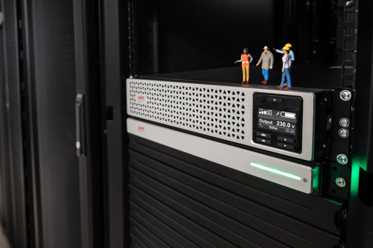 APC SMART-UPS SRT LI-ION 1500VA thumbnail