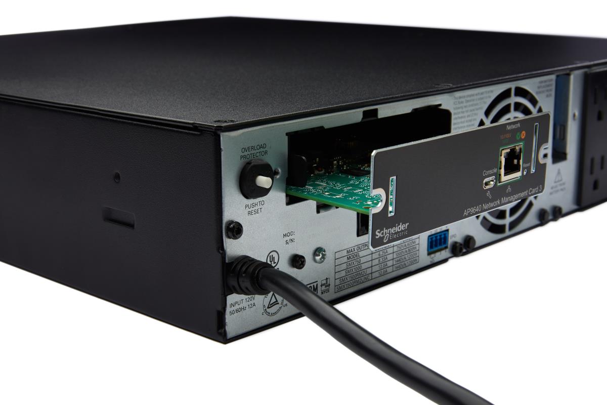 EU Product - Network Management Card 3 with PowerChute Network Shutdown thumbnail