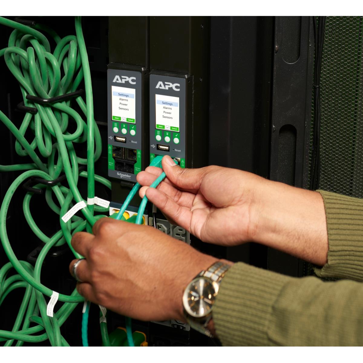 NetShelter Rack PDU Advanced - Power distribution unit (rack-mountable) - switched metered outlet - AC 415 V - 34.6 kW - 34600 VA - 3-phase - Ethernet 10/100/1000 - input: IEC 60309 560P6 - output connectors: 42 (21 x IEC 60320 C13/C15, 21 x IEC 60320 C13 thumbnail