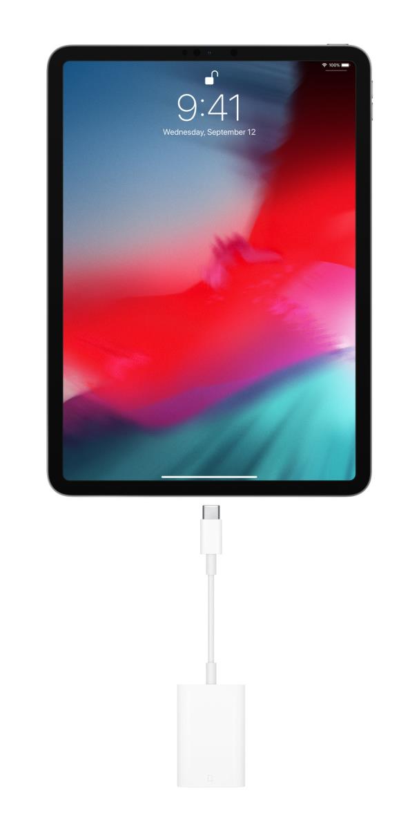 USB-C TO SD CARD READER thumbnail