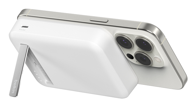 ^10K MAGSAFE POWERBANK KICKSTANDWHT thumbnail