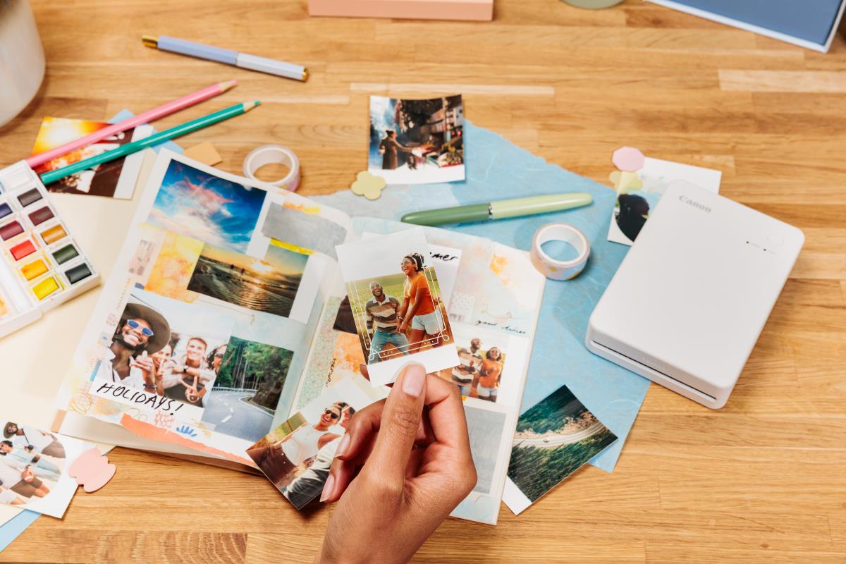 SELPHY QX20 - Printer - colour - dye sublimation - 72 x 85 mm up to 0.66 min/page (colour) - capacity: 10 sheets - Wi-Fi(g) - dark grey thumbnail
