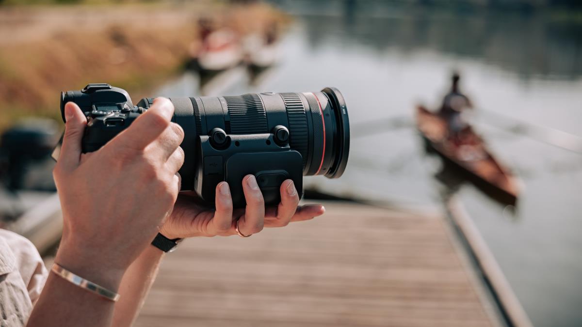 RF 24-105mm F2.8L IS USM Z Lens - Black thumbnail