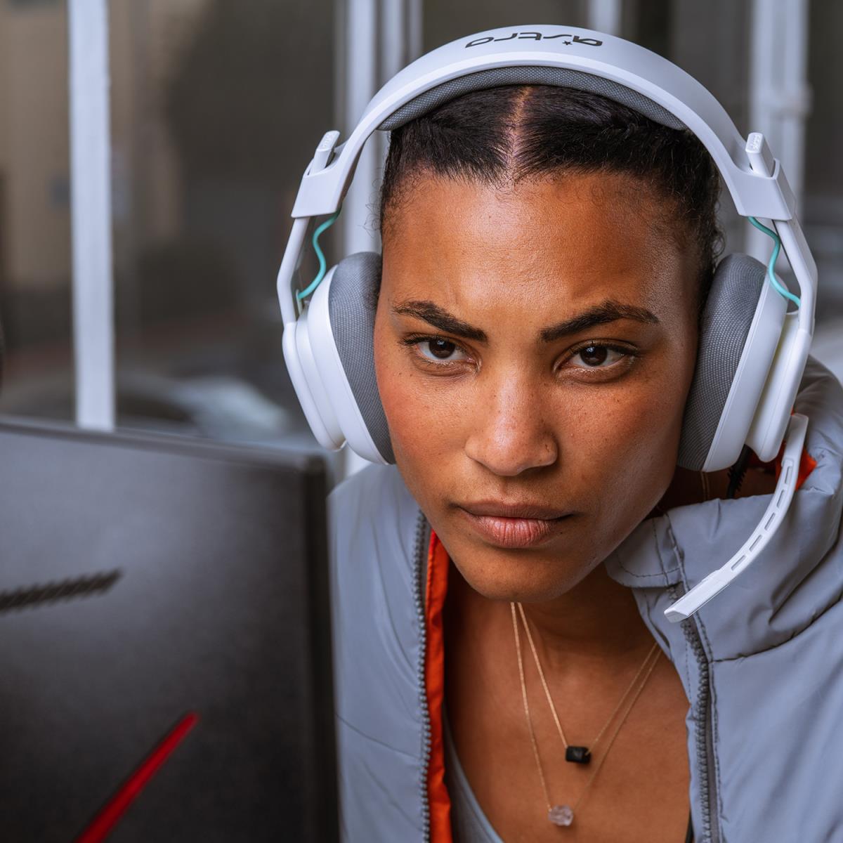 ASTRO Gaming A10 Gen 2 - Headset - full size - wired - 3.5 mm jack - white thumbnail