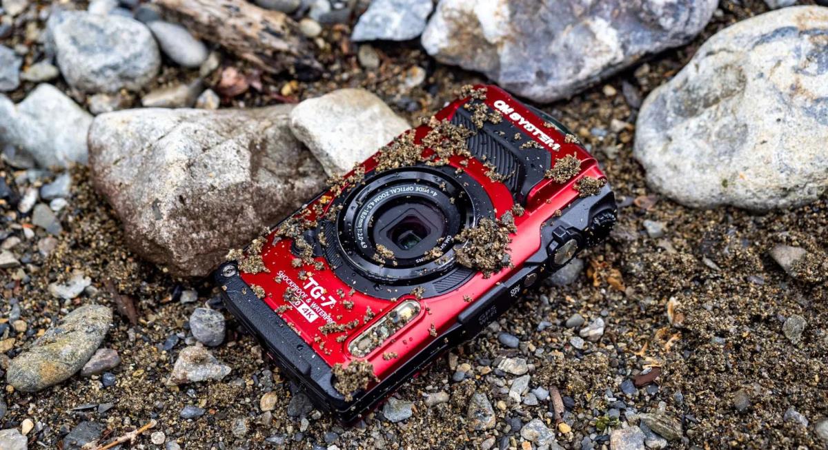 TG-7 12MP 4x Zoom Tough Compact Camera - Red thumbnail
