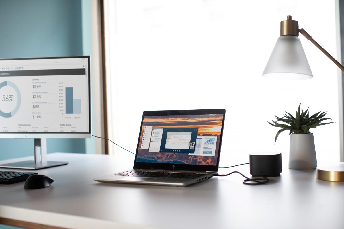 EU Product - - Thunderbolt Dock 230W G2 w/ Combo Cable - Dockingstation - VGA DP 2 x DP GigE 230 Watt thumbnail