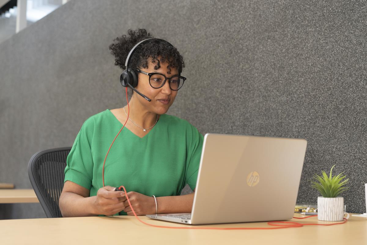 EU Product - Blackwire 8225 Stereo Teams USB-C/A - Headset - Stereo thumbnail