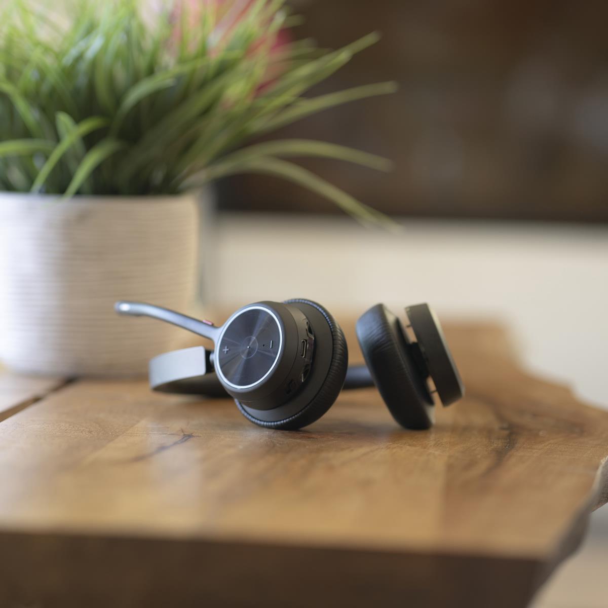 EU Product - Voyager 4320 USB-C Headset - Headset - 20 KHz thumbnail