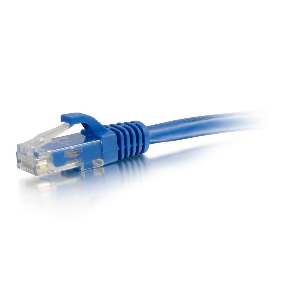 Cat5e Booted Unshielded (UTP) Network Patch Cable - Patch cable - RJ-45 (M) to RJ-45 (M) - 5 m - UTP - CAT 5e - molded, snagless, stranded - blue thumbnail