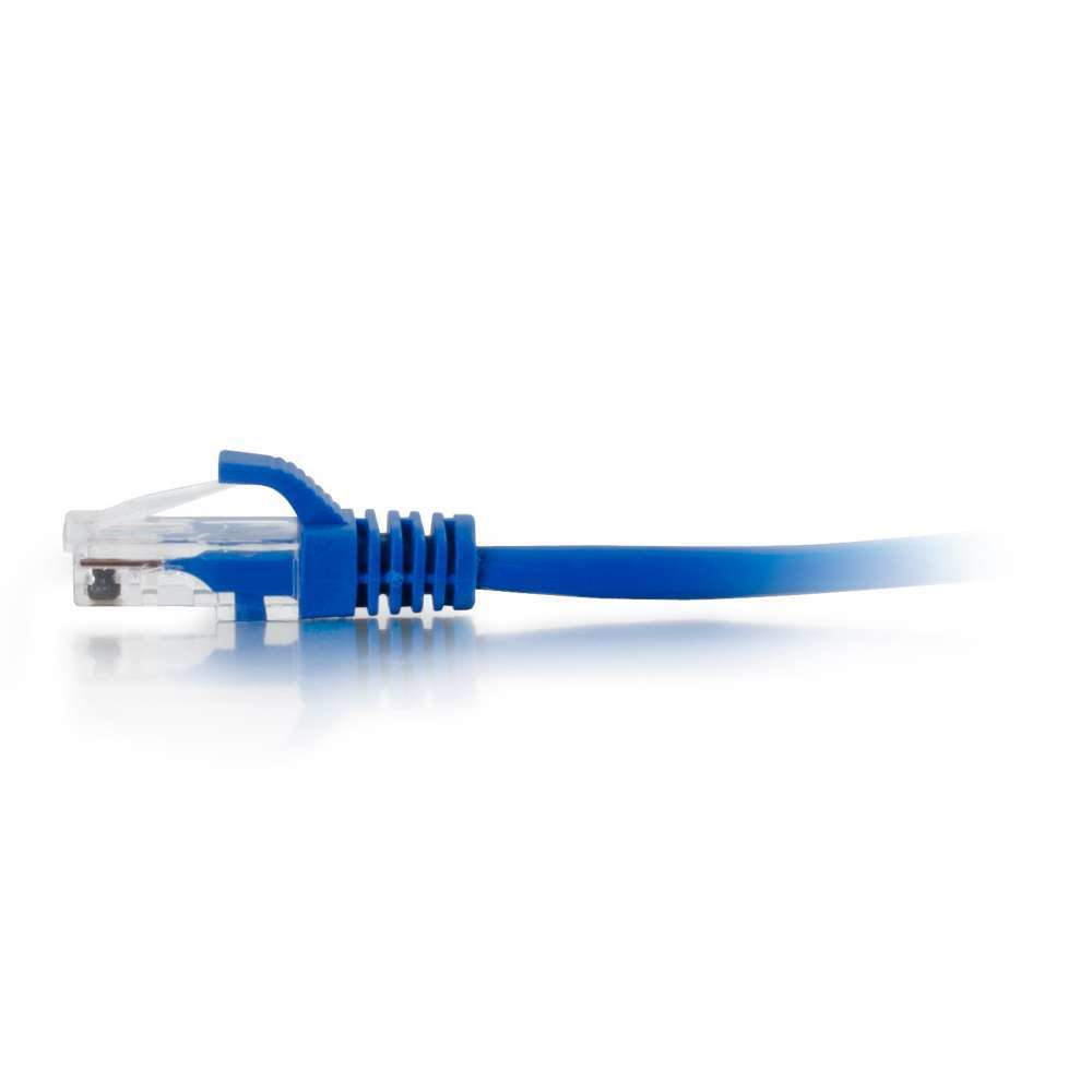 Cat5e Booted Unshielded (UTP) Network Patch Cable - Patch cable - RJ-45 (M) to RJ-45 (M) - 5 m - UTP - CAT 5e - molded, snagless, stranded - blue thumbnail