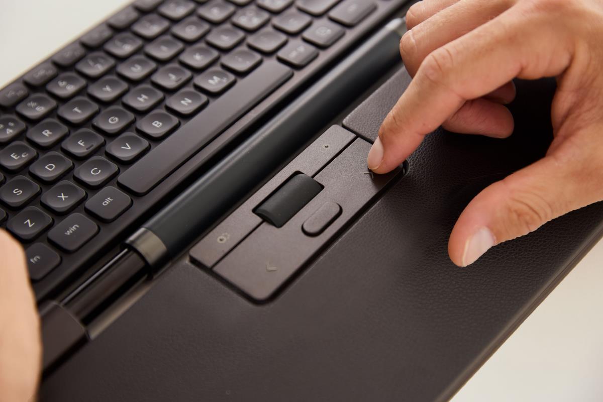 Contour RollerMouse Pro Wireless; Regular Wrist rest; Vegan leather thumbnail