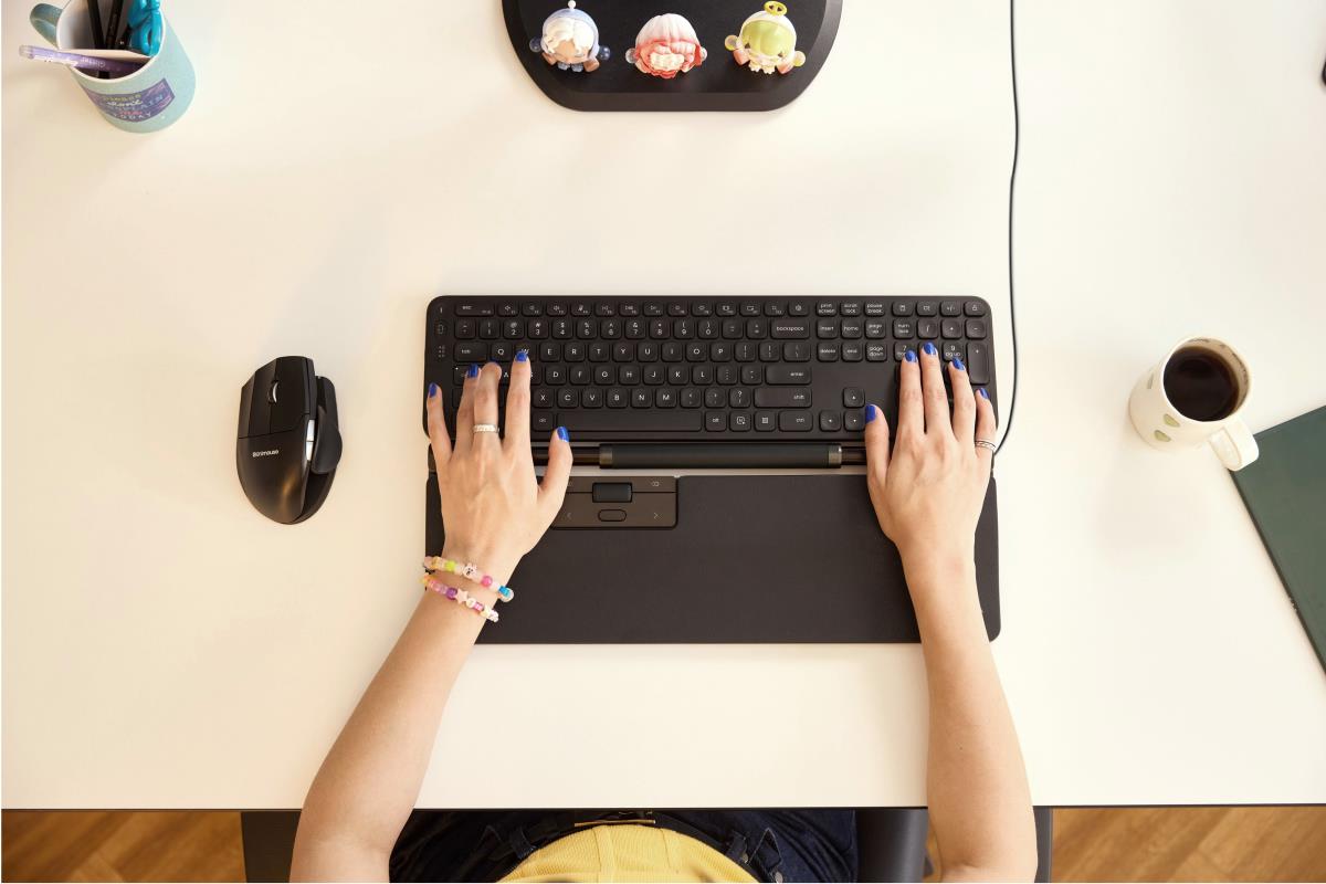 Contour RollerMouse Pro Wired; Regular Wrist rest; Vegan leather thumbnail