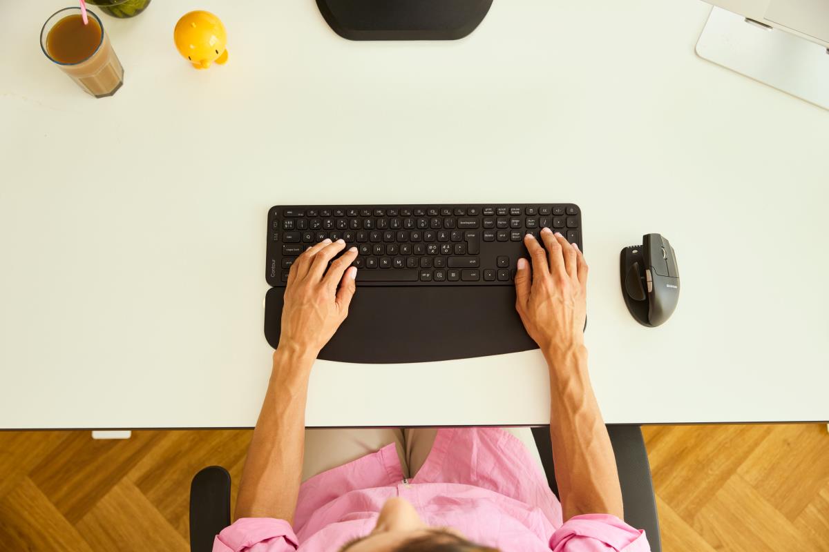 Balance Full-Size Wrist Rest thumbnail