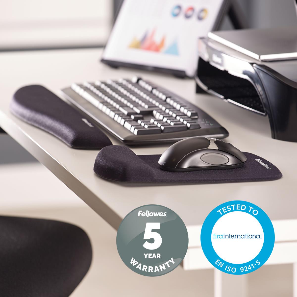 9252103 Plushtouch Black Keyboard Wrist Support thumbnail