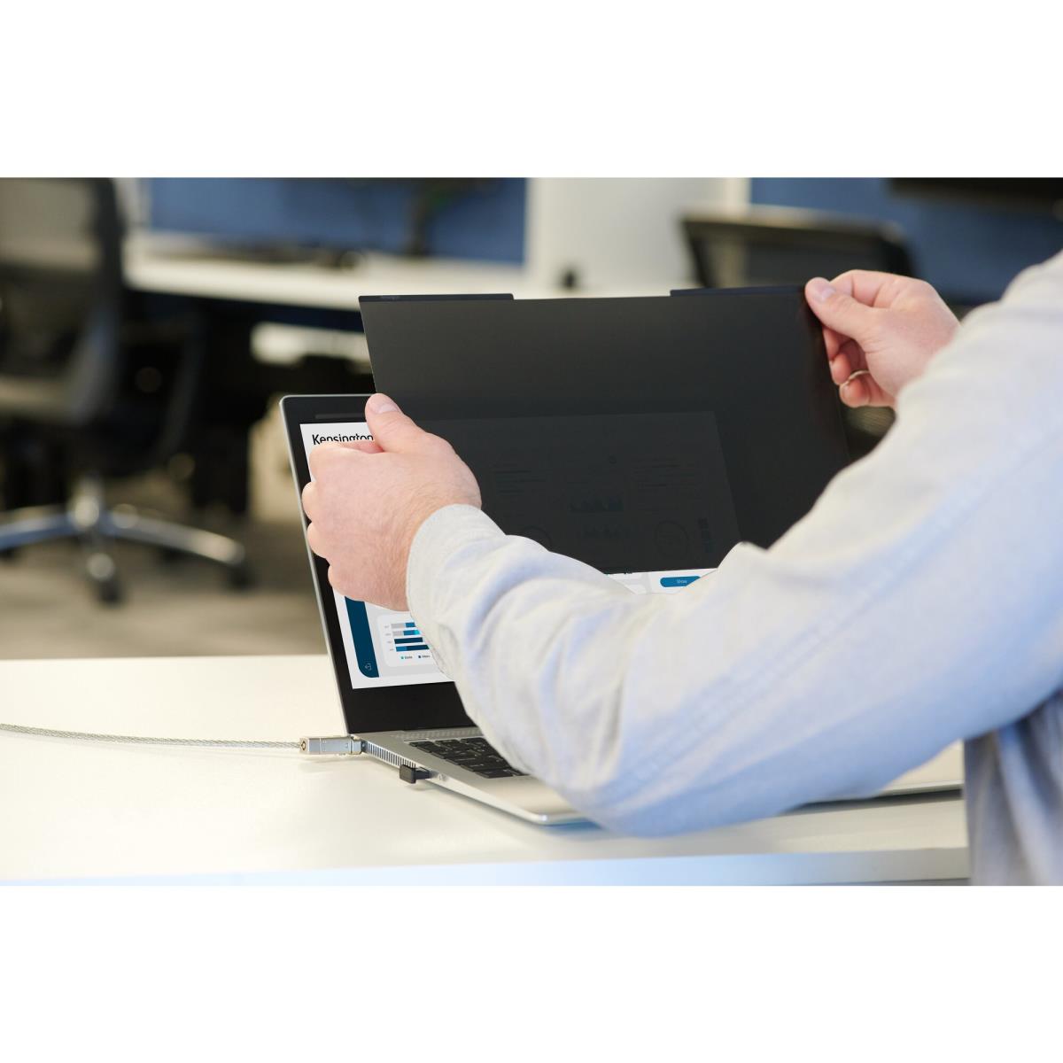 (Available whilst stock last - superseded by K65051WW) Kensington VeriMark Guard USB-C Fingerprint Key - VeriMark Guard USB-C Fingerprint Key - FIDO2; WebAuthn/CTAP2; &FIDO U2F - Cross Platform thumbnail