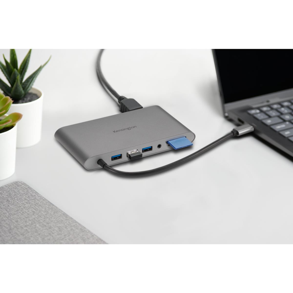 UH1440P USB-C MOBILE DOCK thumbnail