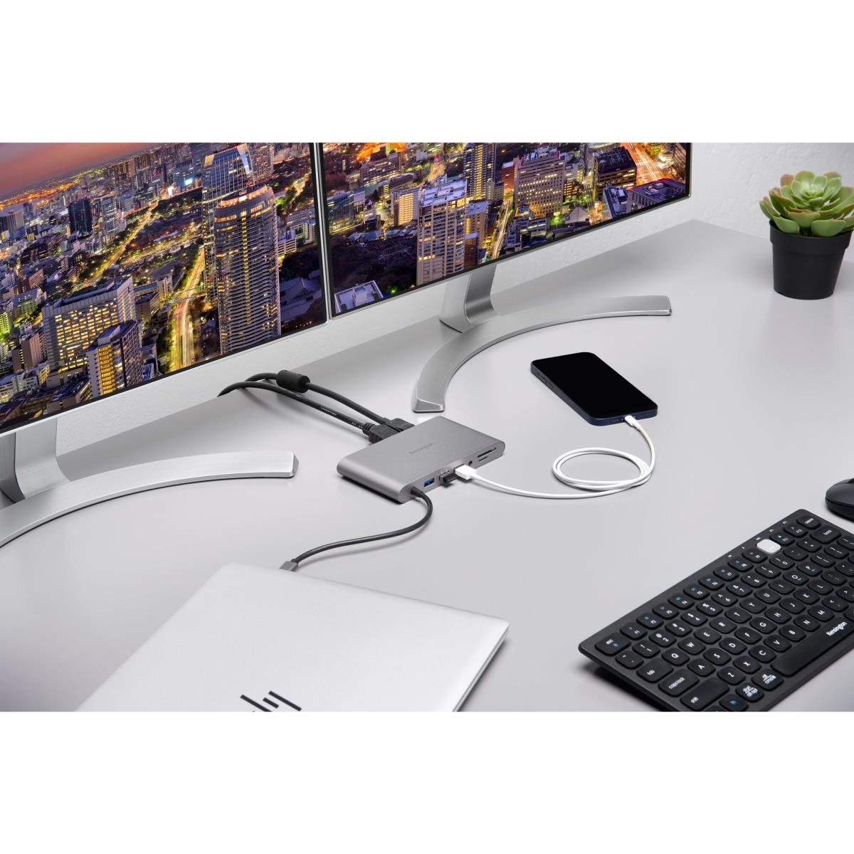 UH1440P USB-C MOBILE DOCK thumbnail