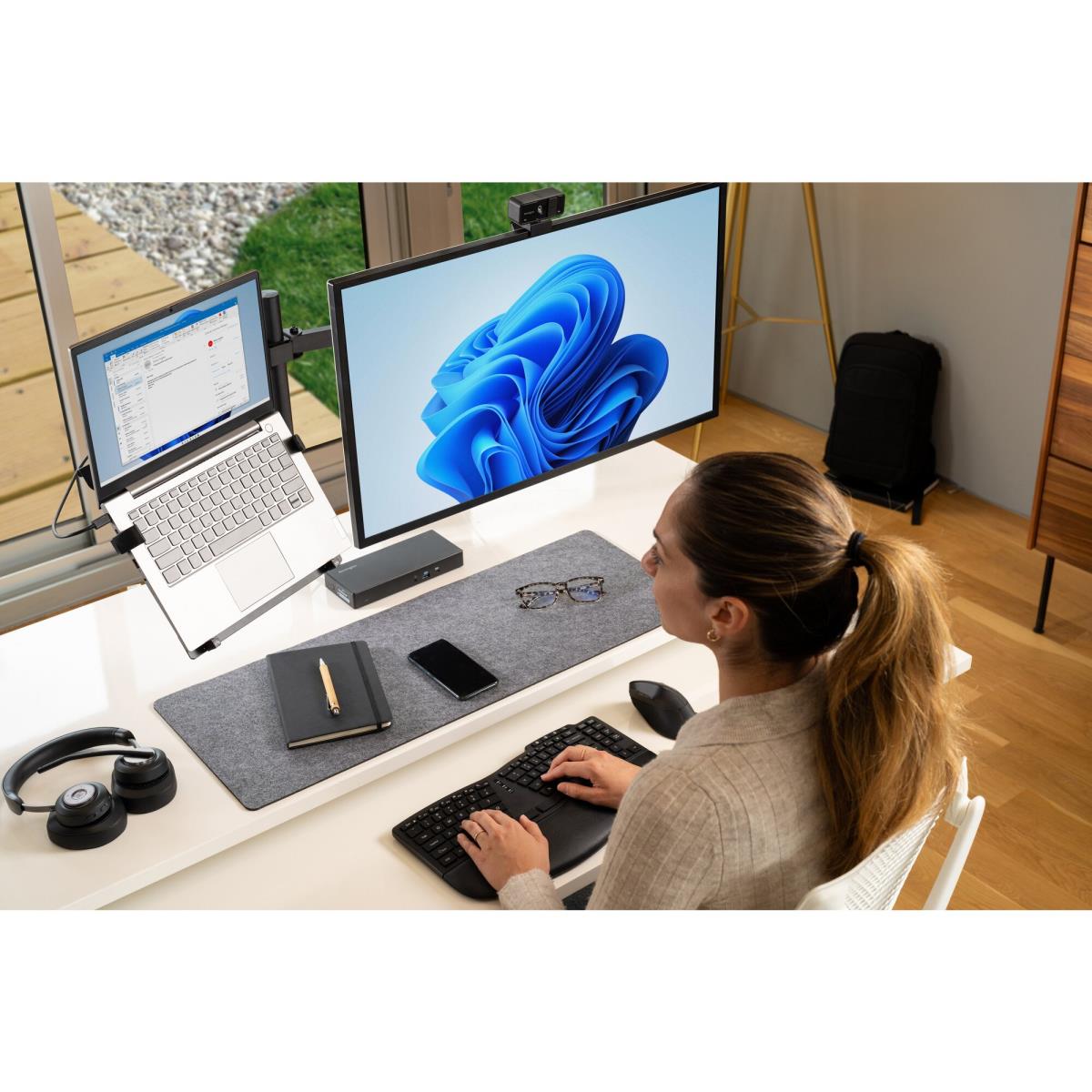 LAPTOP HOLDER VESA MOUNT ARMS thumbnail