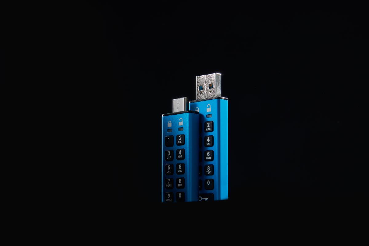 128GB IRONKEY KEYPAD200 AES-256 thumbnail