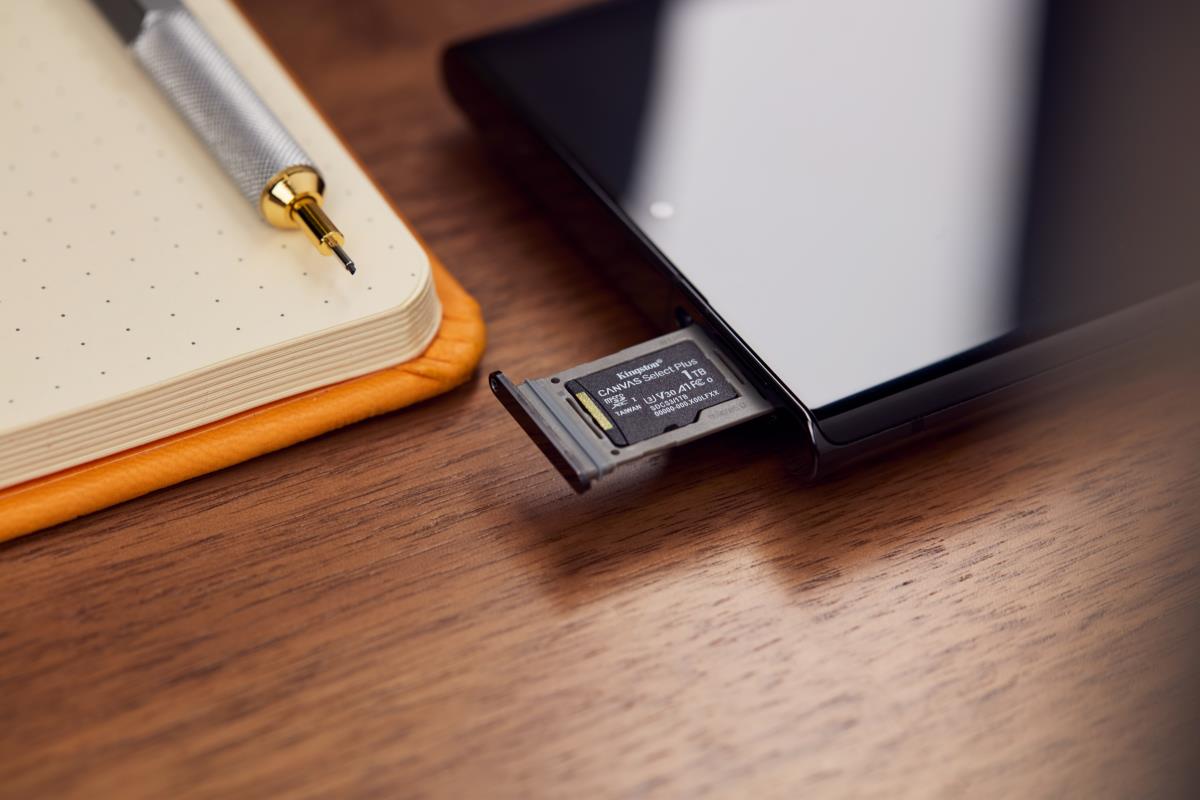 1TB MICROSDXC CARD thumbnail