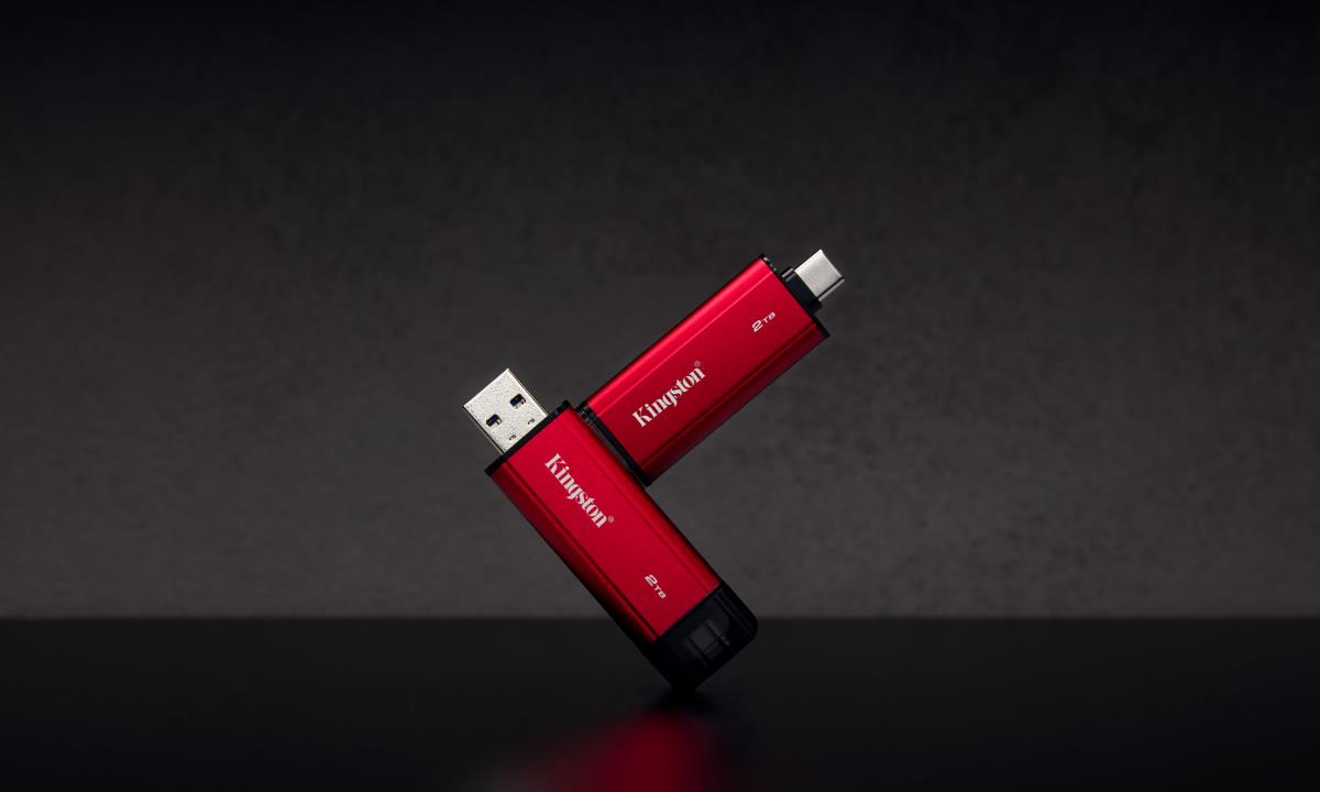 Technology 2TB Dual USB-A/C Portable SSD Up to 1050MB/s USB 3.2 Gen 2 thumbnail