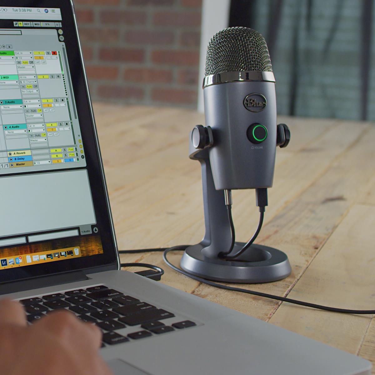 BLUE YETI NANO thumbnail