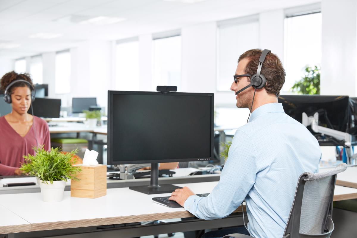 EU Product - Zone Wired MS Teams Headset - Headset - 16 KHz thumbnail