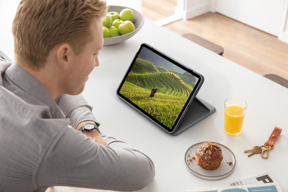 FOLIO TOUCH IPAD AIR 4TH GEN thumbnail