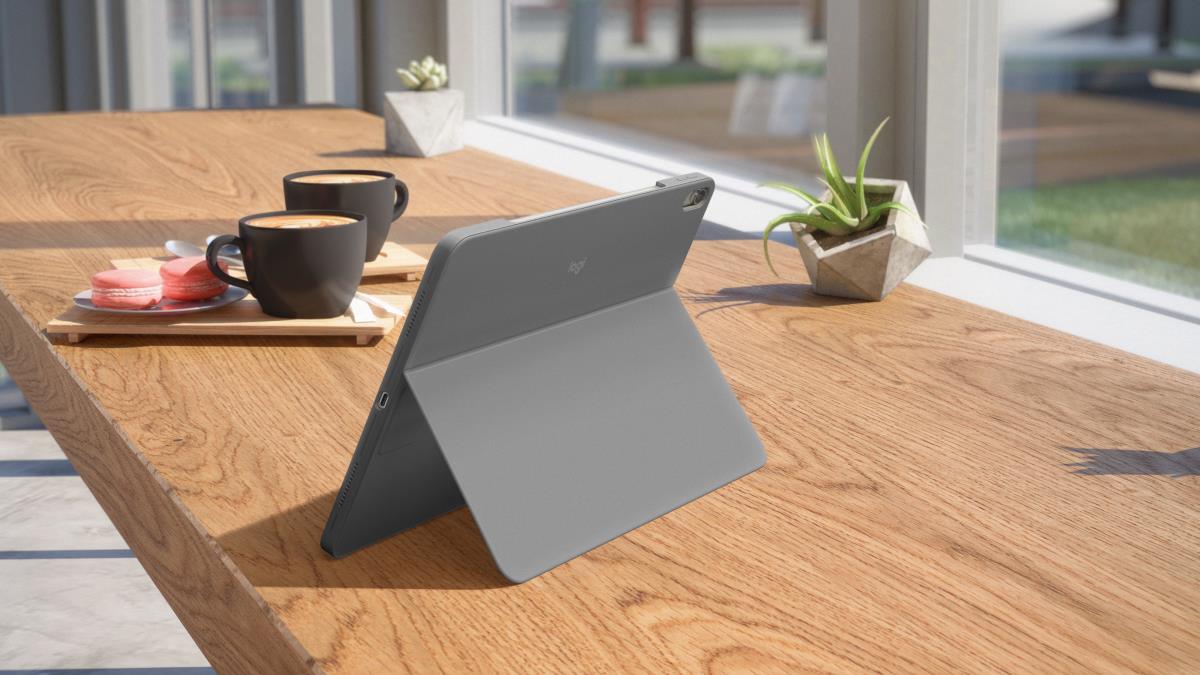 EU Product - Combo Touch iPad Air - Keyboard - QWERTZ thumbnail