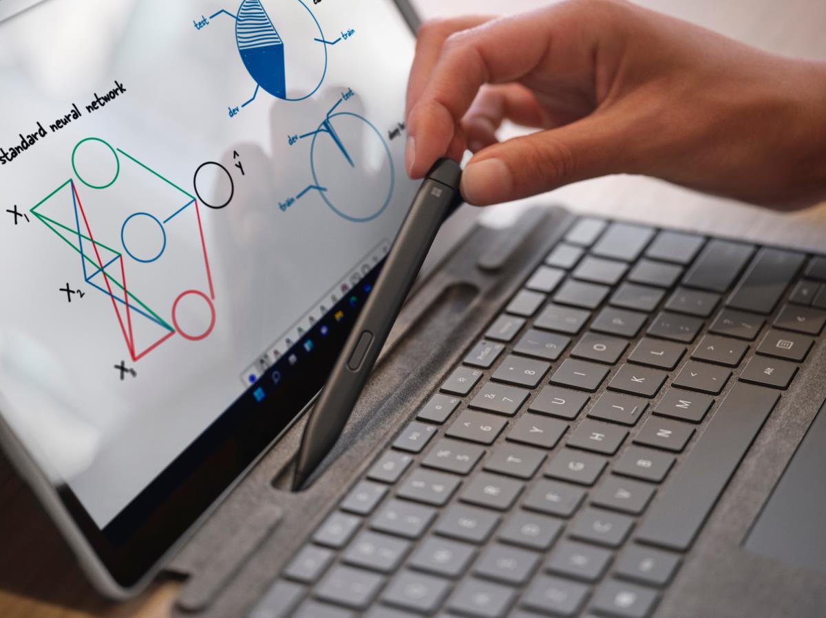 EU Product - Surface Pro Signature Type Cover - Touchpen - AZERTY thumbnail