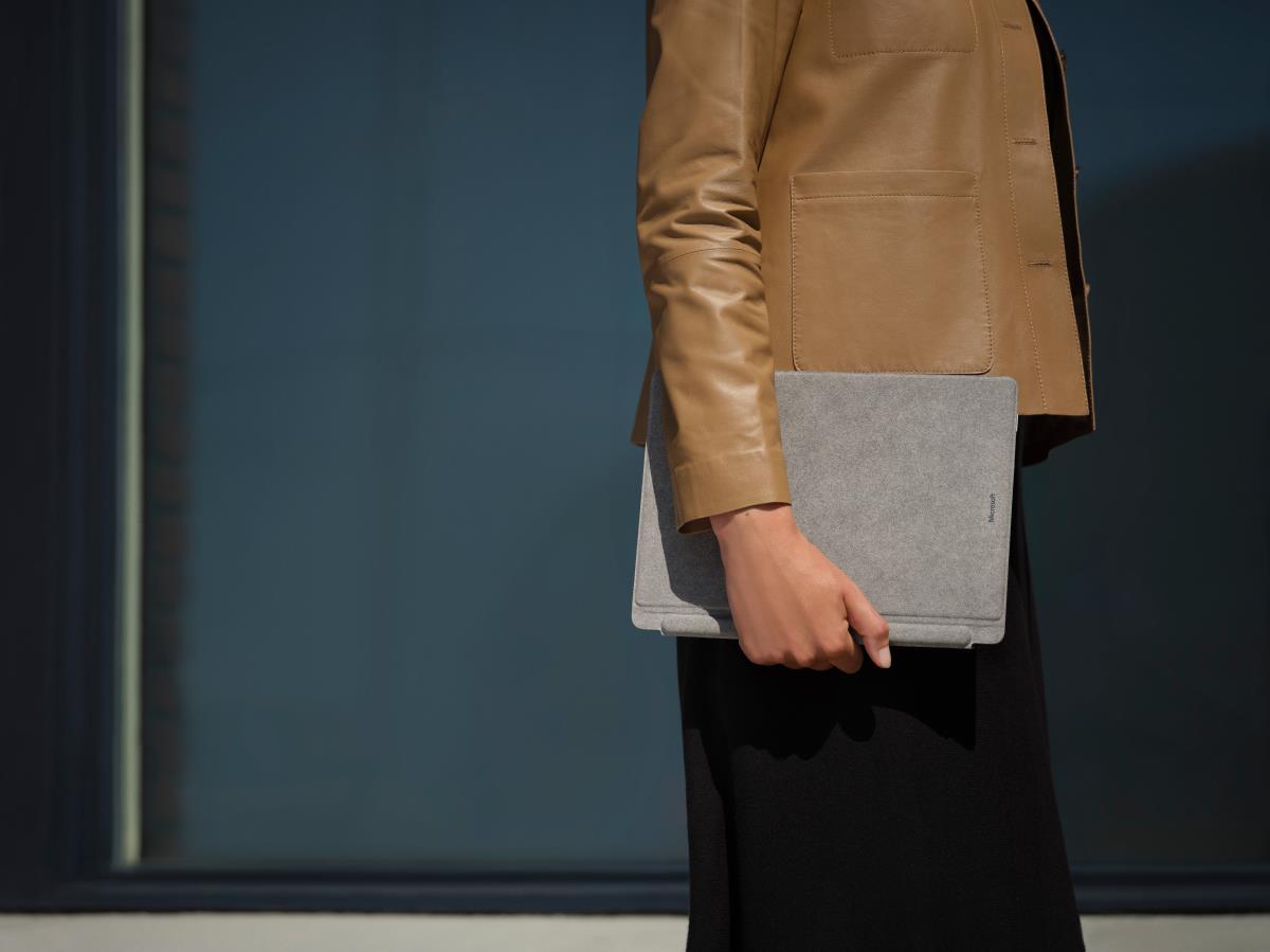 EU Product - Surface Pro Signature Type Cover - Touchpen - AZERTY thumbnail