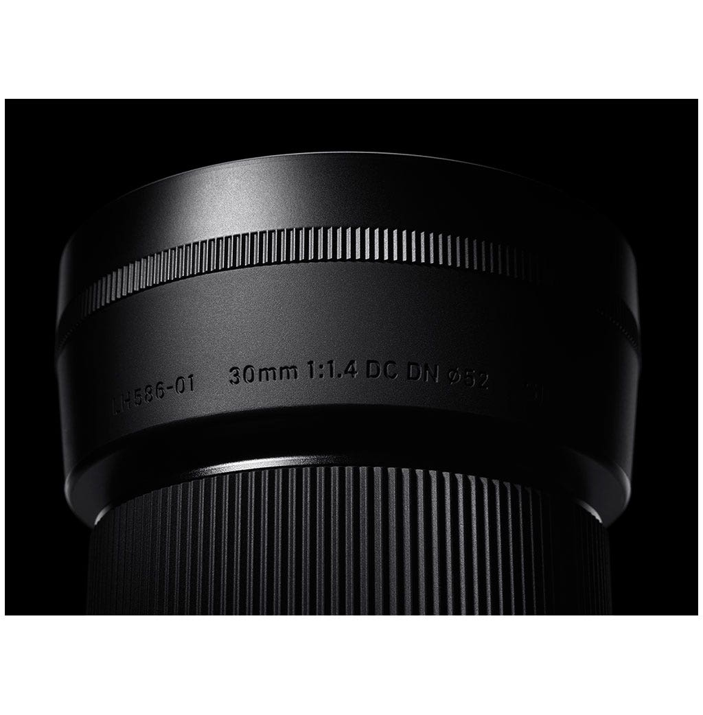 30mm f/1.4 DC DN C Lens - Canon RF Mount thumbnail