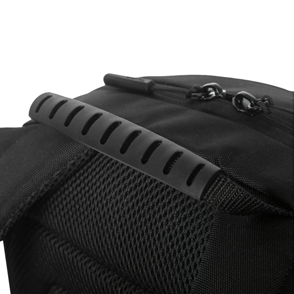 CLASSIC 16IN BACKPACK thumbnail