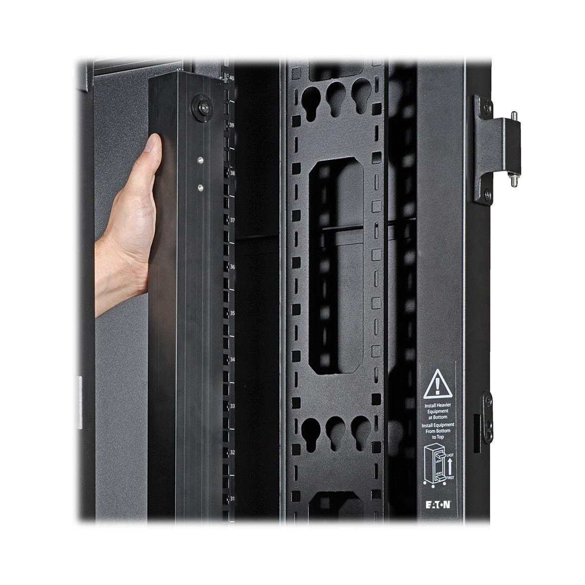 SWITCHED PDU 3.2-3.8KW 200-240V thumbnail