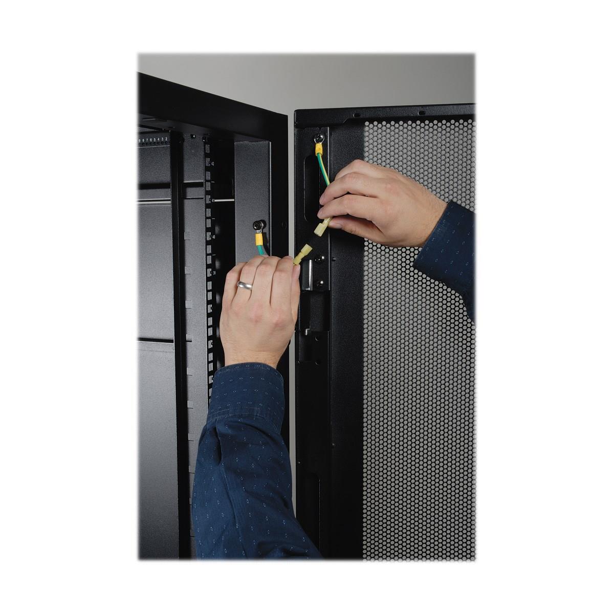 42u wide server rack, euro-series - 800 mm width, expandable cabinet, side panels not SRX42UBWDEXP thumbnail