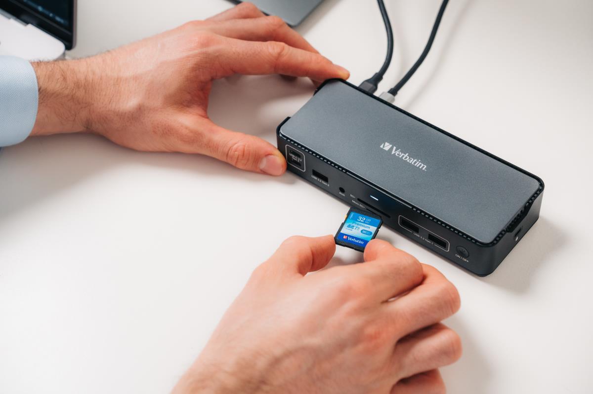 USB-C Pro Docking Station 15 Port CDS-15 thumbnail