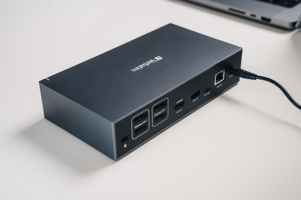 USB-C Pro Docking Station 17 Port CDS-17 thumbnail