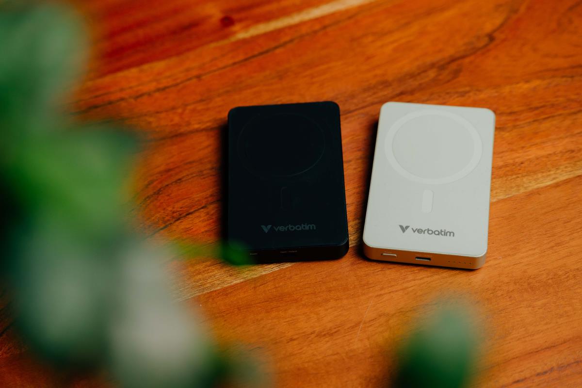 Charge Go Mag Wless 10000 Blk thumbnail