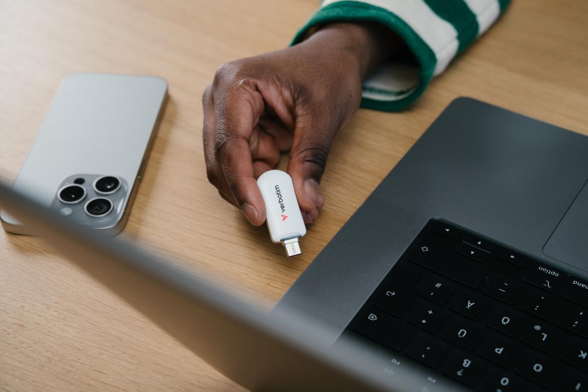 PLECTRA USB-C FLASH DRIVE WHITE 256GB thumbnail