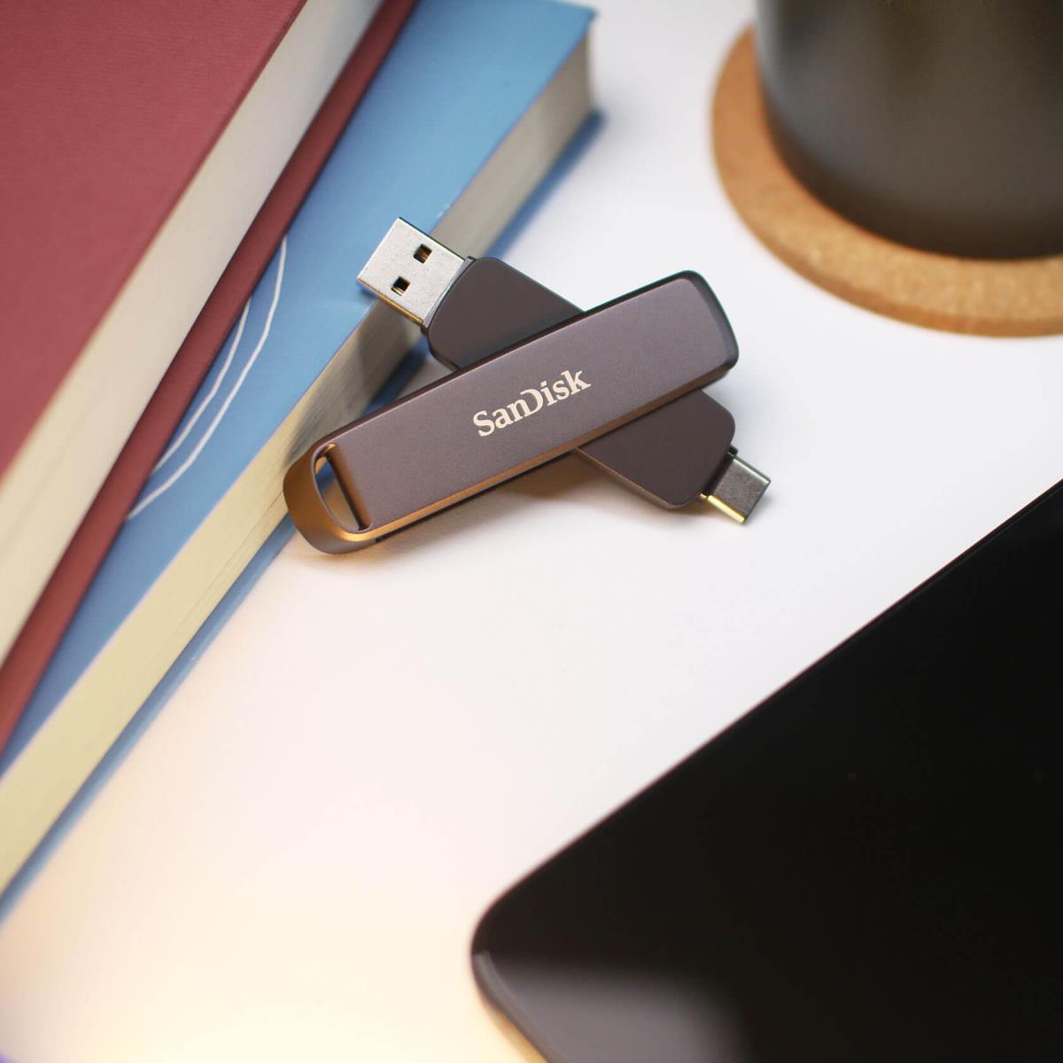 EU Product - Extreme Pro Dual Drive - Secure Digital (SD) - 256 GB thumbnail