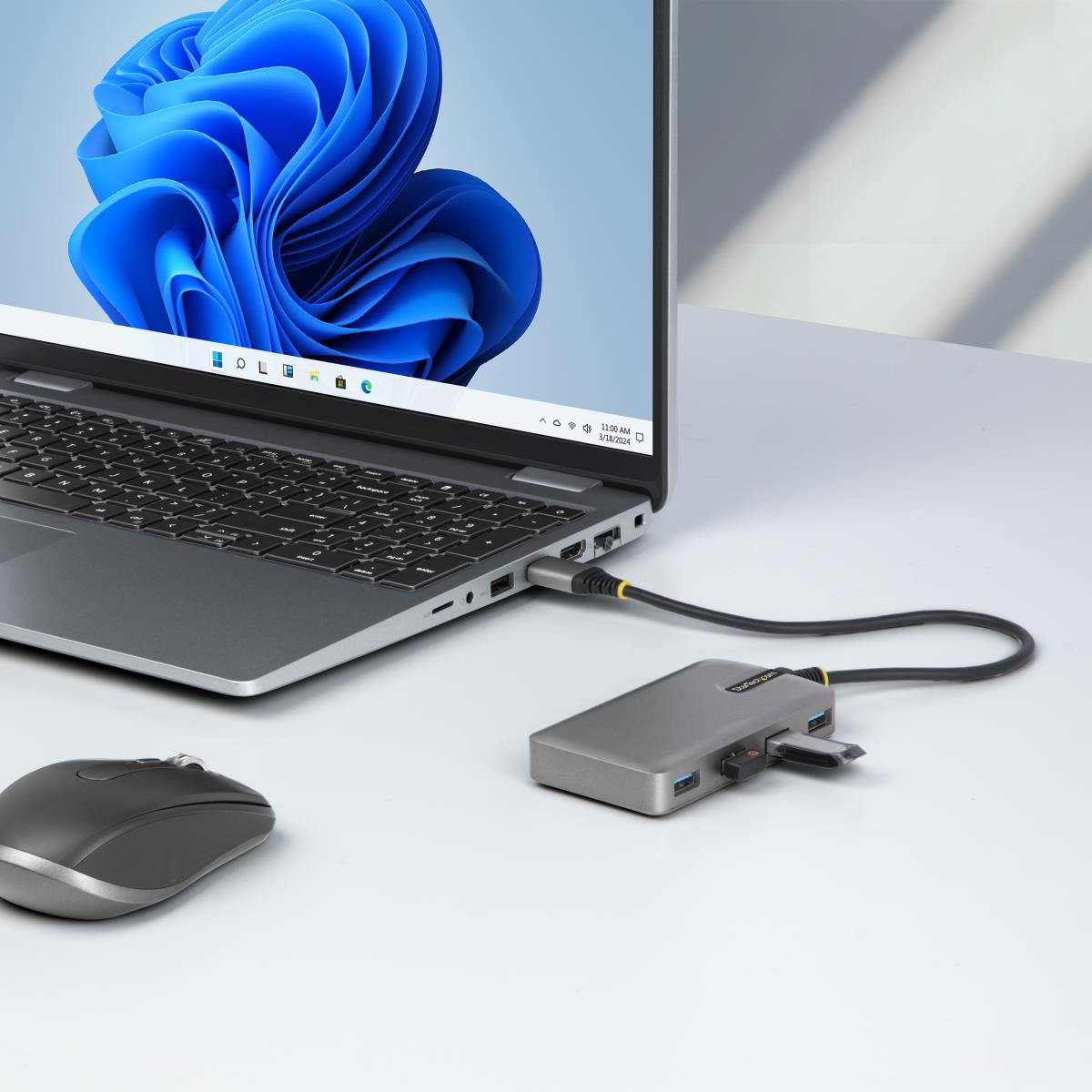 4-PORT USB-A HUB 5GBPS LAPTOP thumbnail