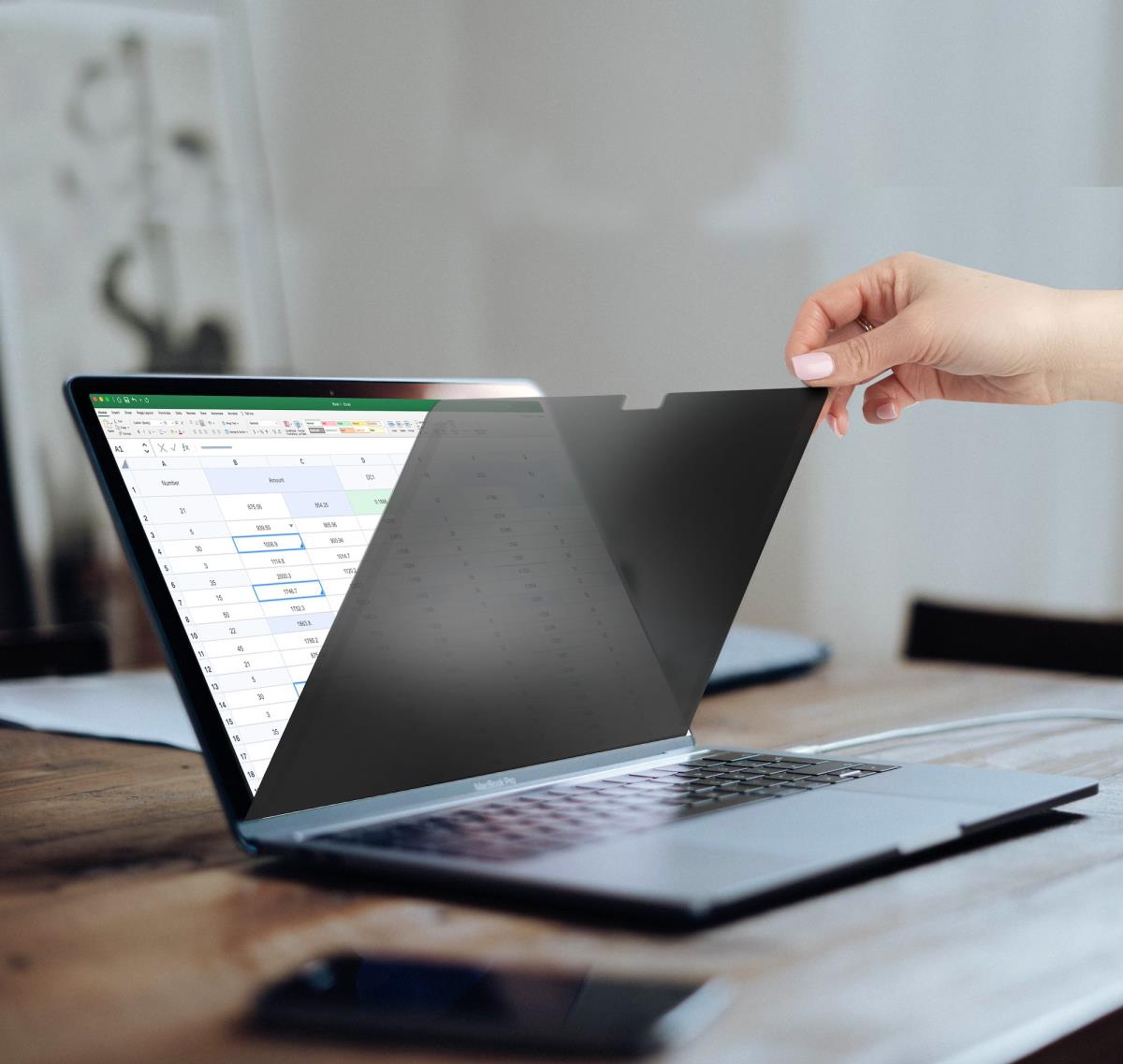 14IN MACBOOK PRO PRIVACY SCREEN thumbnail