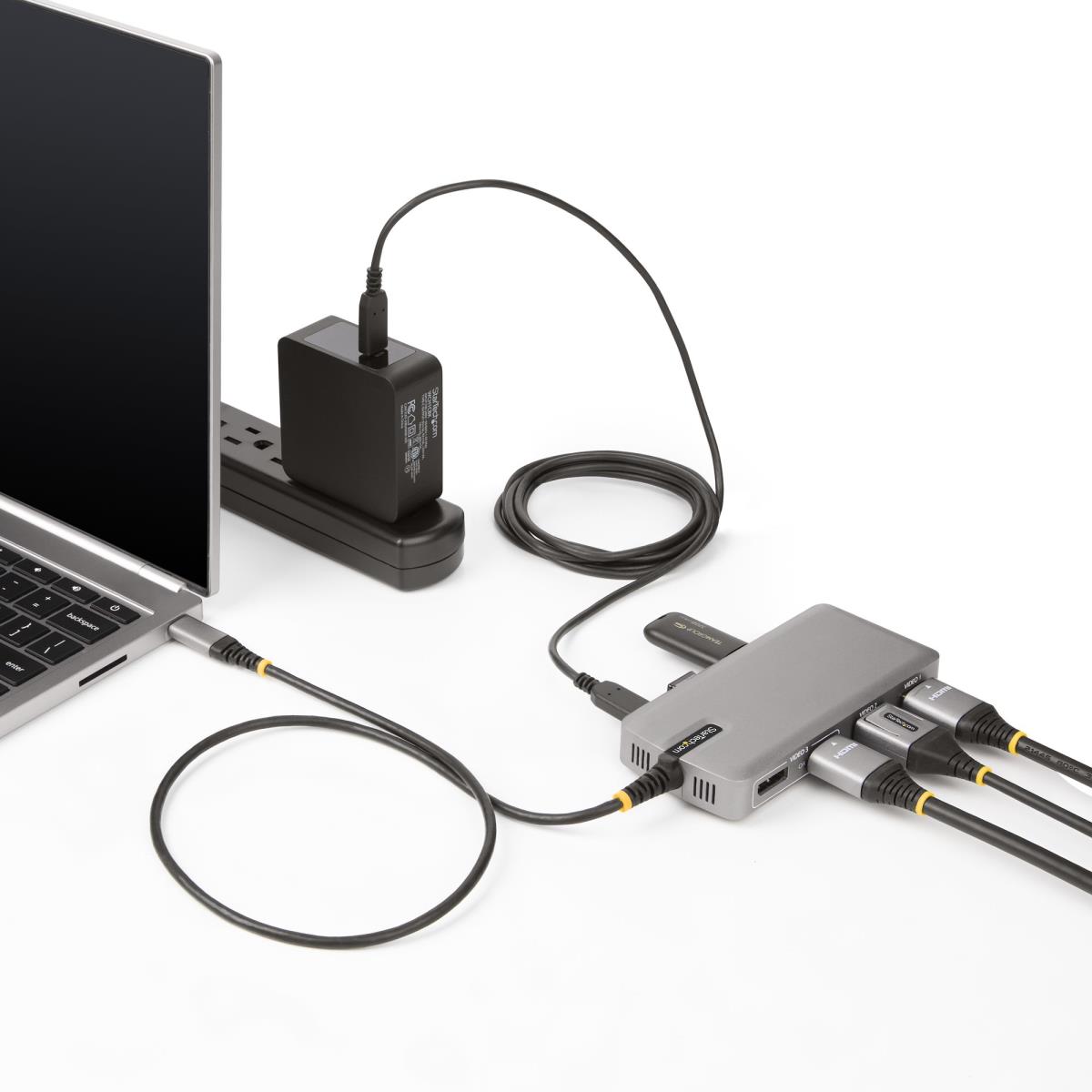 USB-C MULTIMONITOR ADAPTER HDMI thumbnail