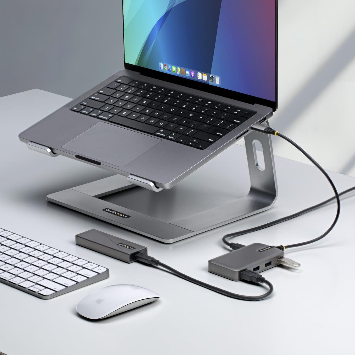 4-PORT USB-C HUB thumbnail