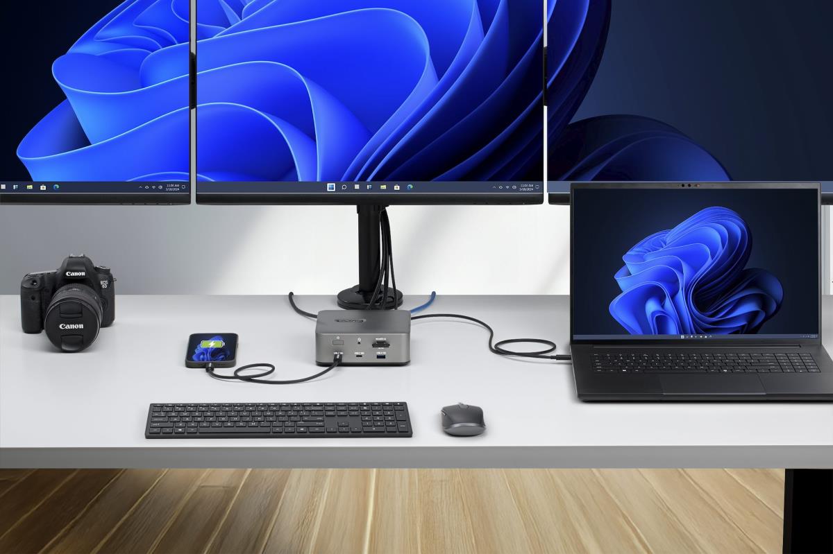 - Docking station - for tablet, laptop - USB-C / USB4 / Thunderbolt 3 / Thunderbolt 4 / Thunderbolt 5 / USB-A - HDMI, DP - 1GbE - 180 Watt - TAA Compliant - United Kingdom, Europe thumbnail