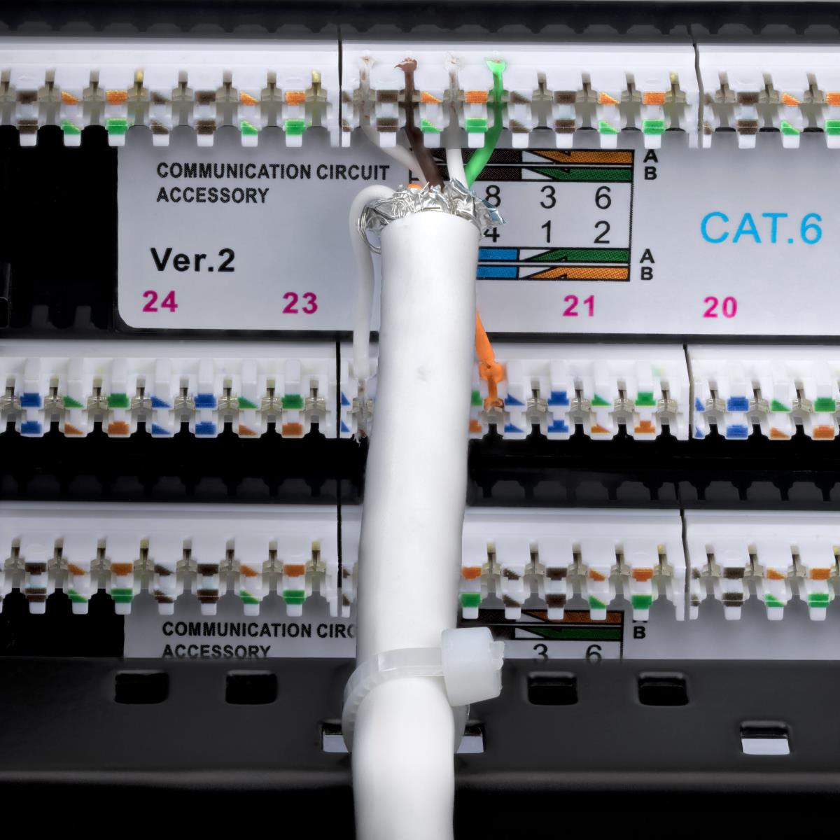48-PORT 2U CAT6 PATCH PANEL thumbnail