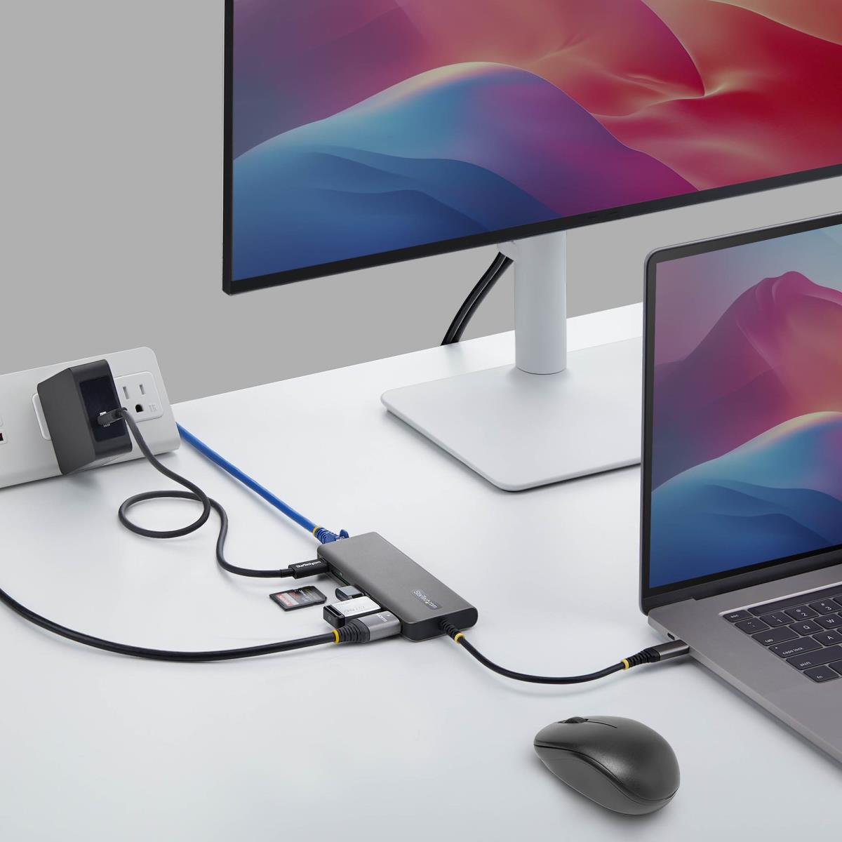USB-C TO HDMI MULTIPORT HUB thumbnail