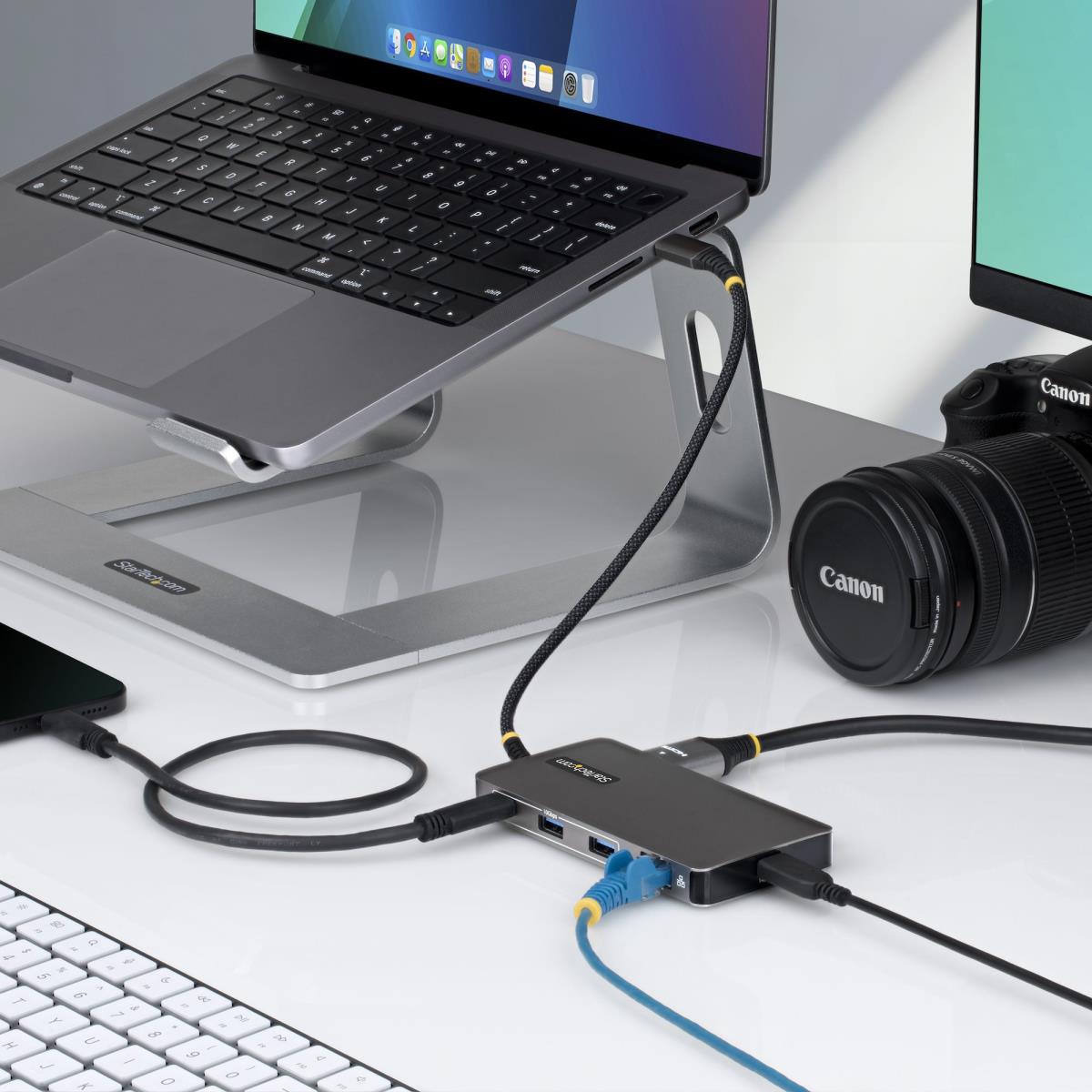 USB-C MULTIPORT HUB - thumbnail
