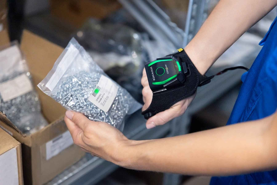 CODiScan Bluetooth Wearable Scanner - Standard Range thumbnail