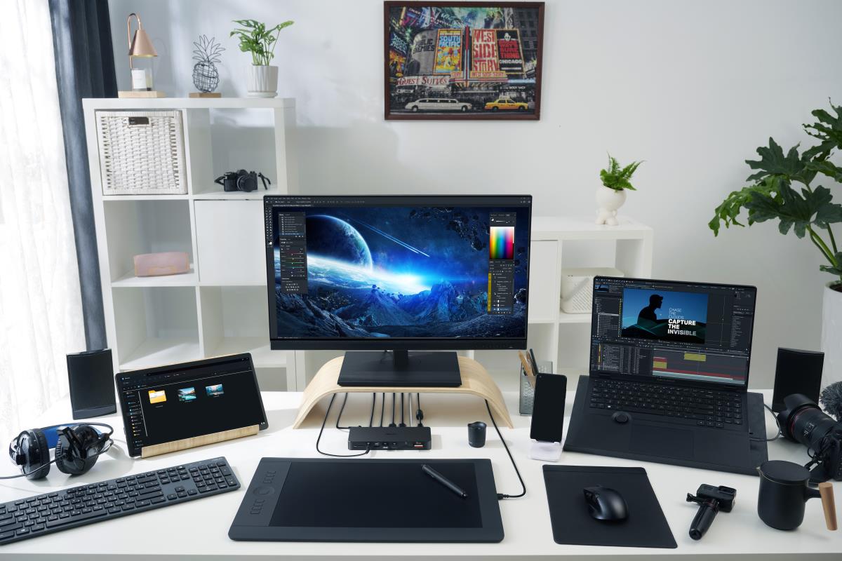EU Product - Triple 4K Thunderbolt 4 Dock Dc500 thumbnail